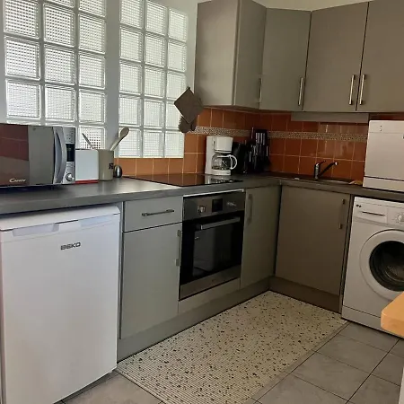 아파트 T2 Bis A Avec Jardin, Parking Et Internet - Fr-1-495-21