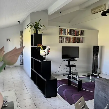 Apartamento T2 Bis A Avec Jardin, Parking Et Internet - Fr-1-495-21 *
